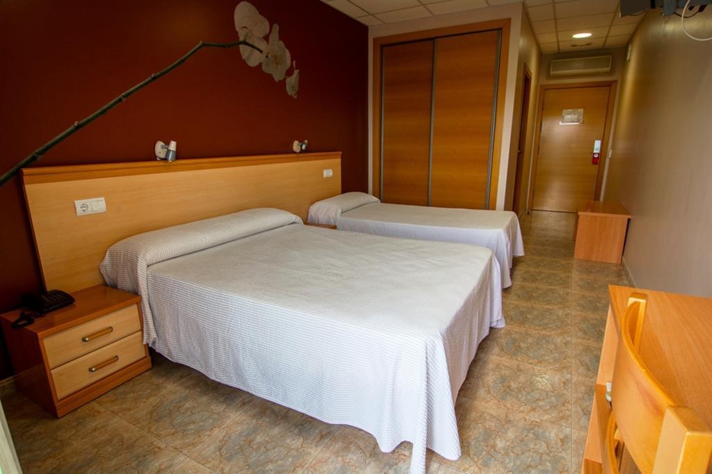 Hotel Mediterrani Blau L'Eucaliptus Bagian luar foto